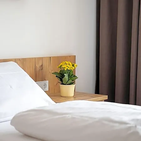 Snooze Hotel 3*